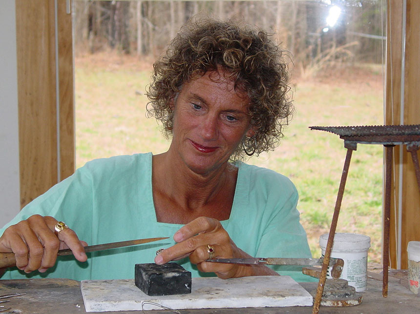 Photo of Nadine Zenobi making jewelry